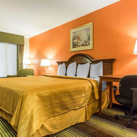 Quality Inn University Winston-Salem Zewnętrze zdjęcie