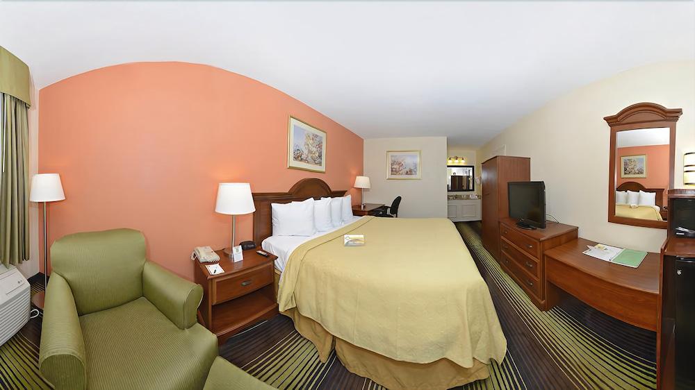 Quality Inn University Winston-Salem Zewnętrze zdjęcie