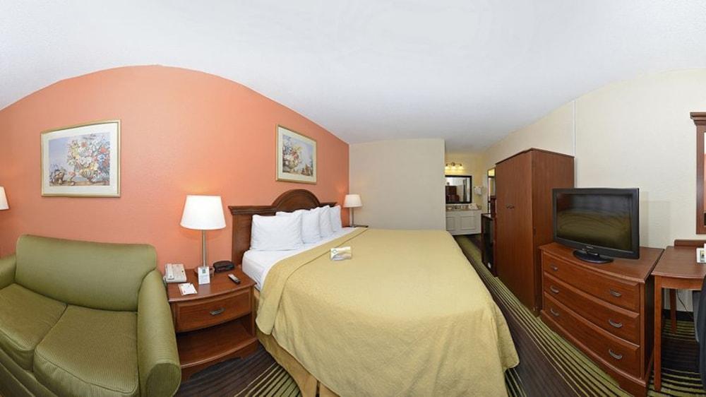 Quality Inn University Winston-Salem Zewnętrze zdjęcie