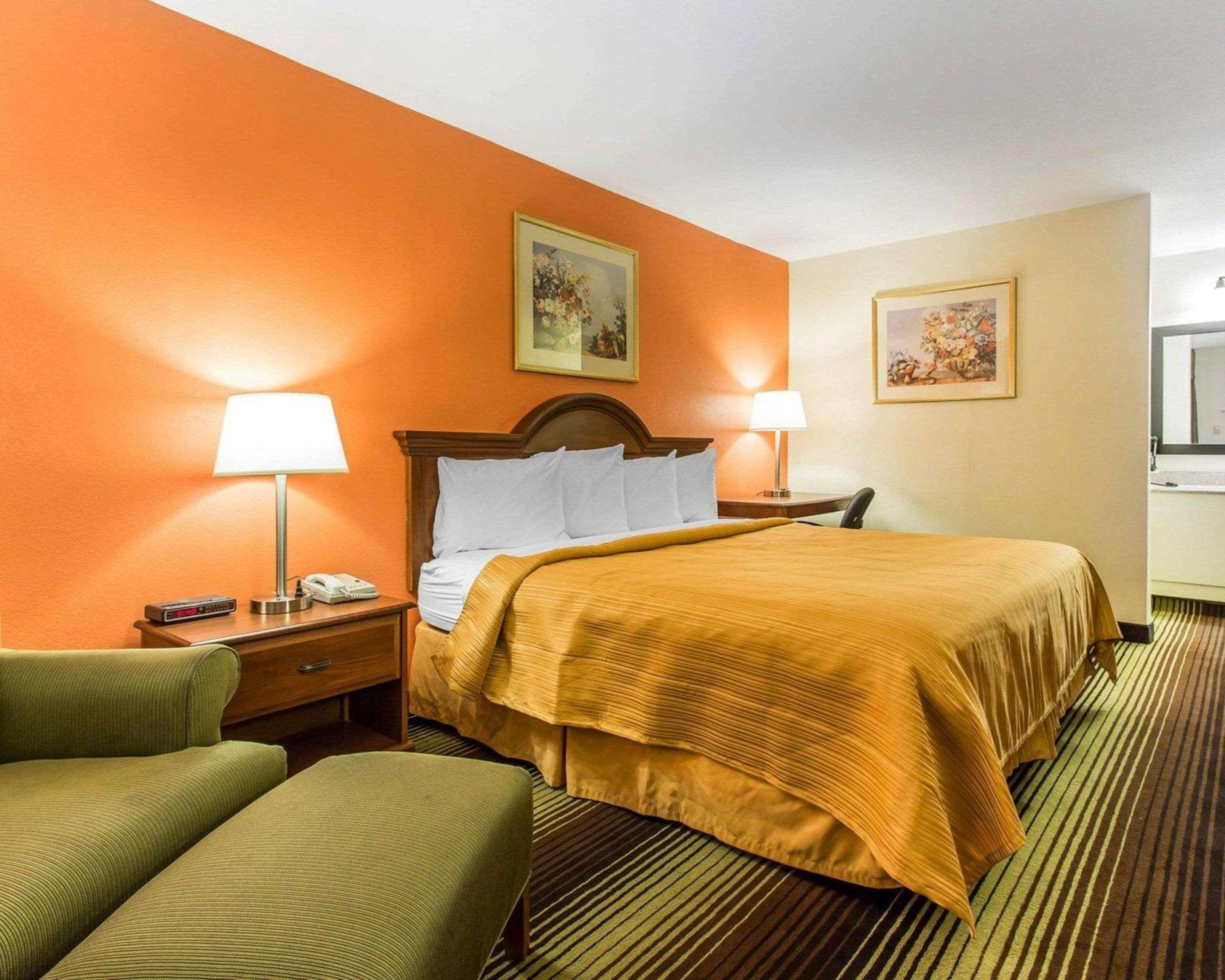 Quality Inn University Winston-Salem Zewnętrze zdjęcie