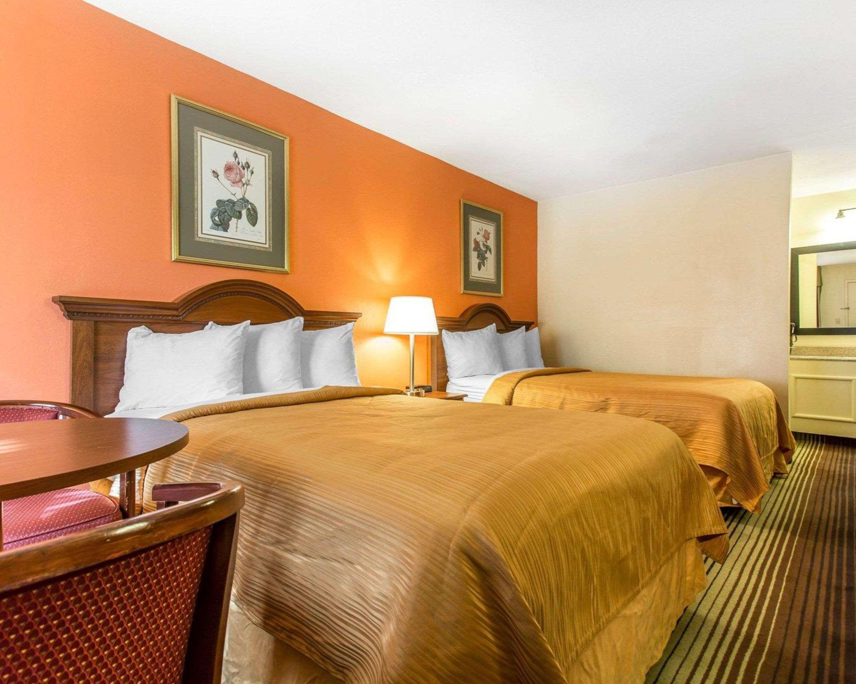 Quality Inn University Winston-Salem Zewnętrze zdjęcie