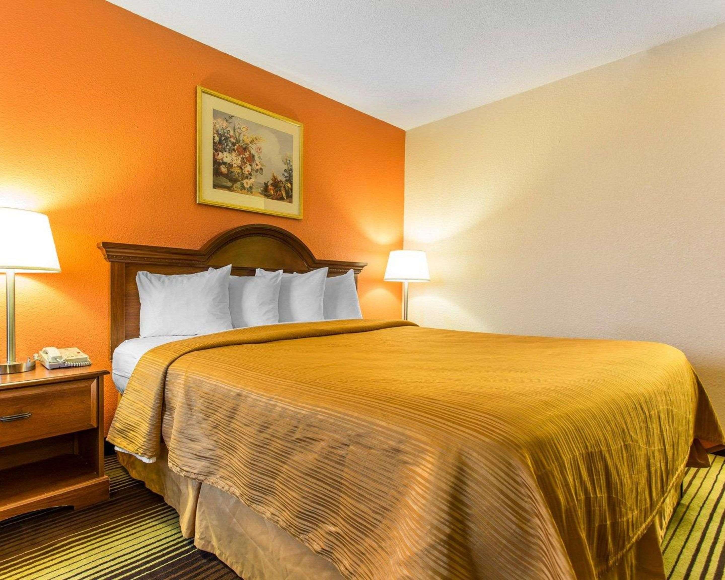 Quality Inn University Winston-Salem Zewnętrze zdjęcie