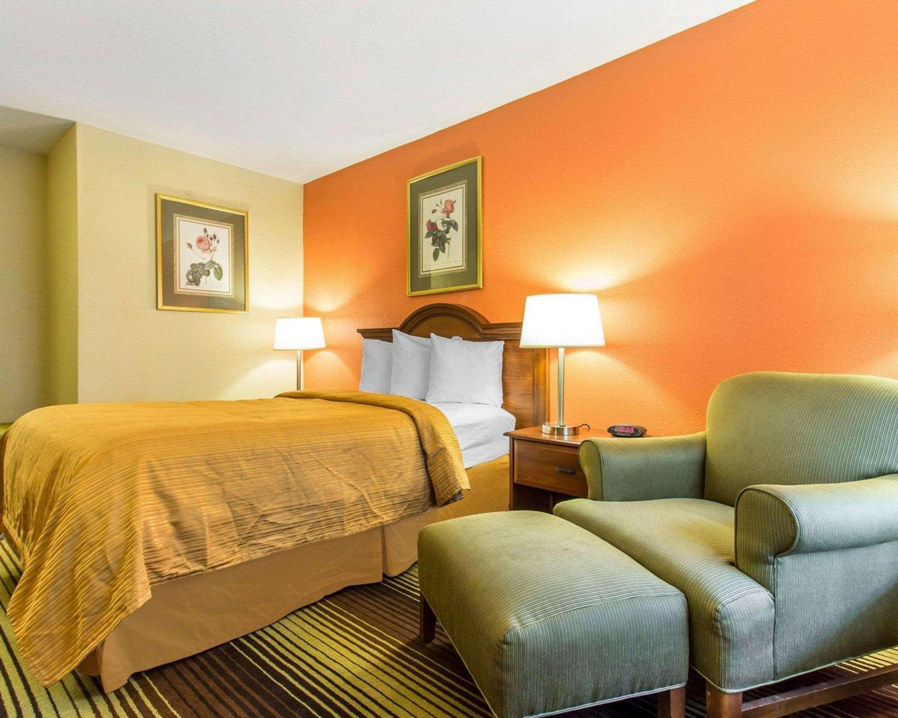 Quality Inn University Winston-Salem Zewnętrze zdjęcie