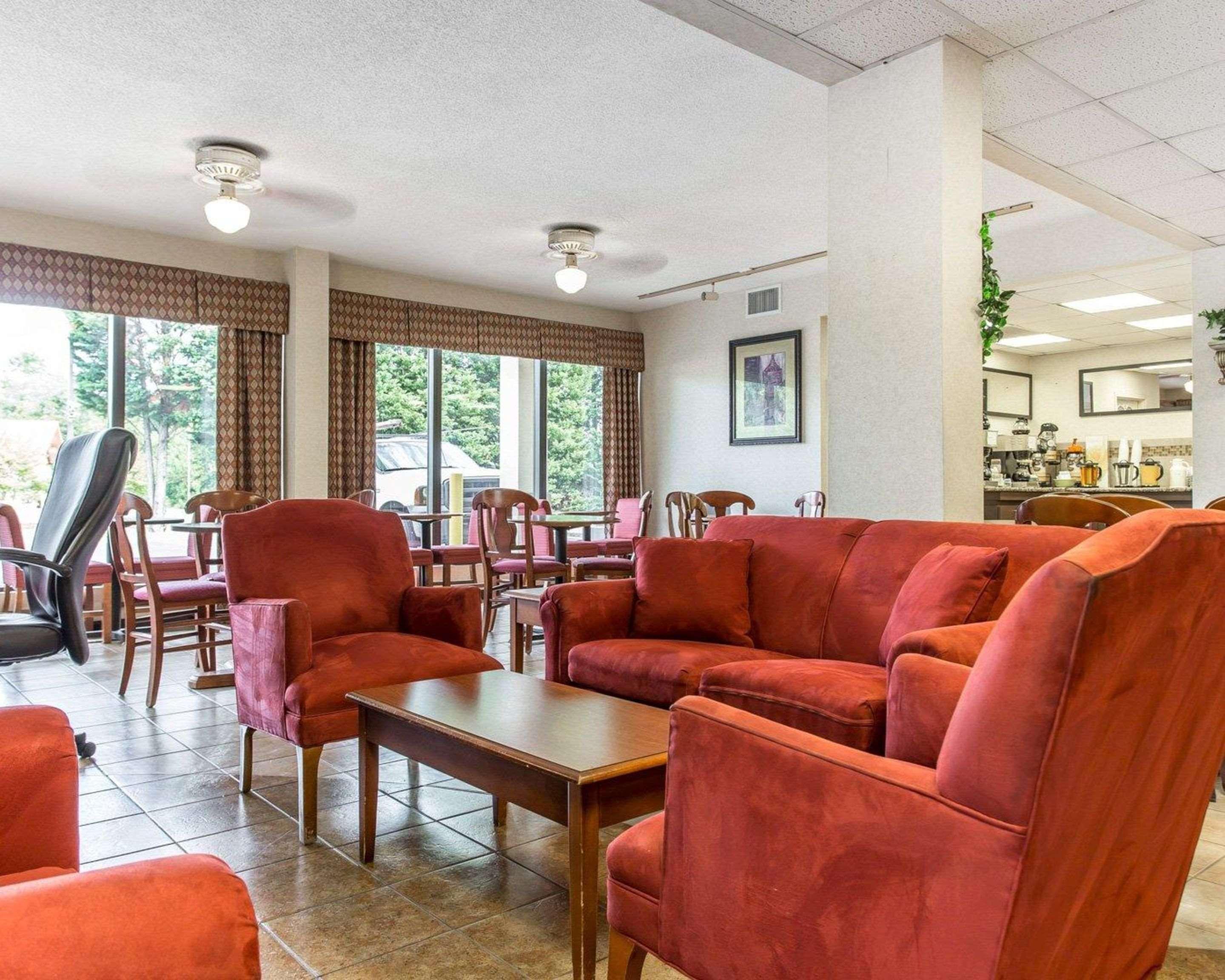 Quality Inn University Winston-Salem Zewnętrze zdjęcie
