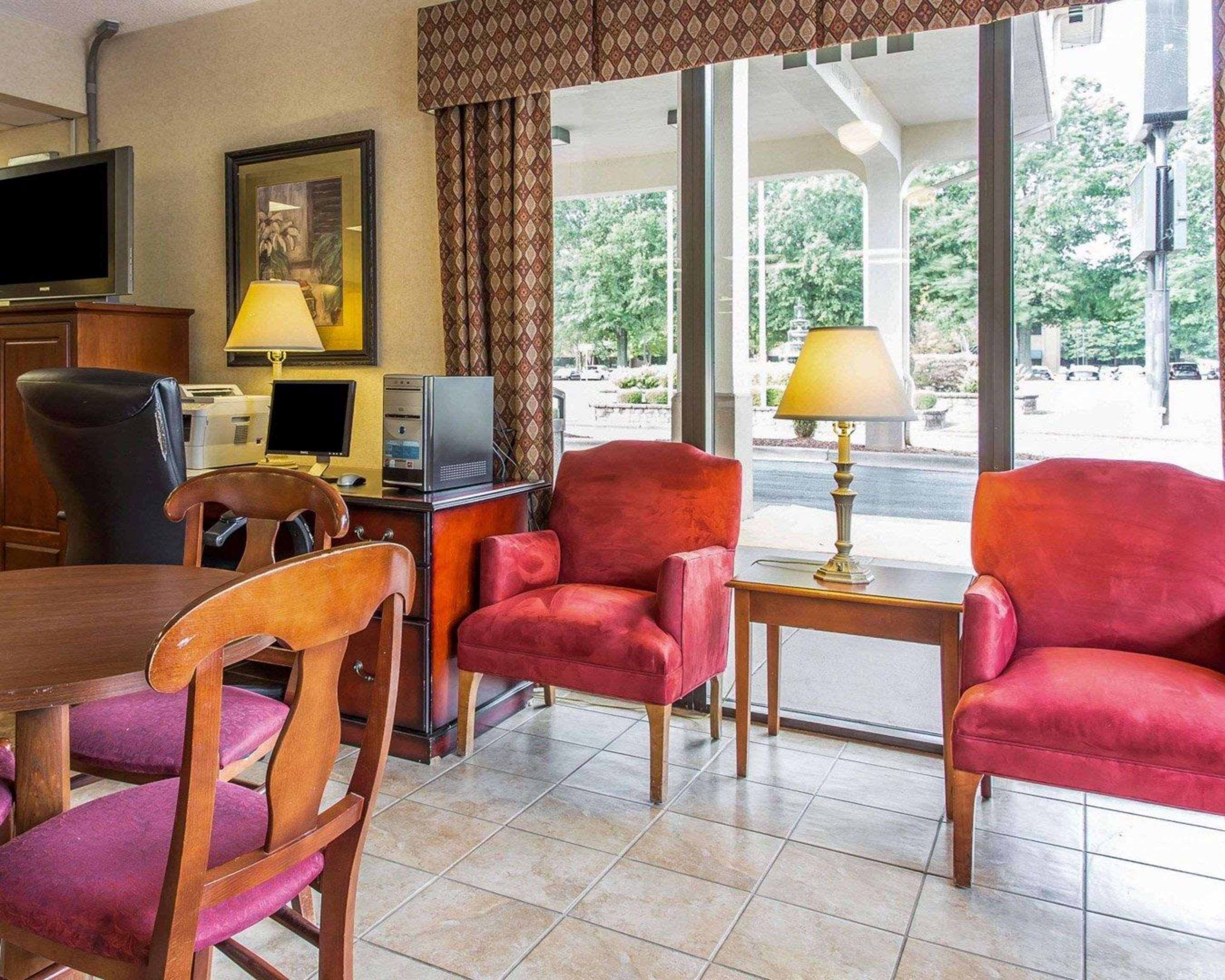 Quality Inn University Winston-Salem Zewnętrze zdjęcie