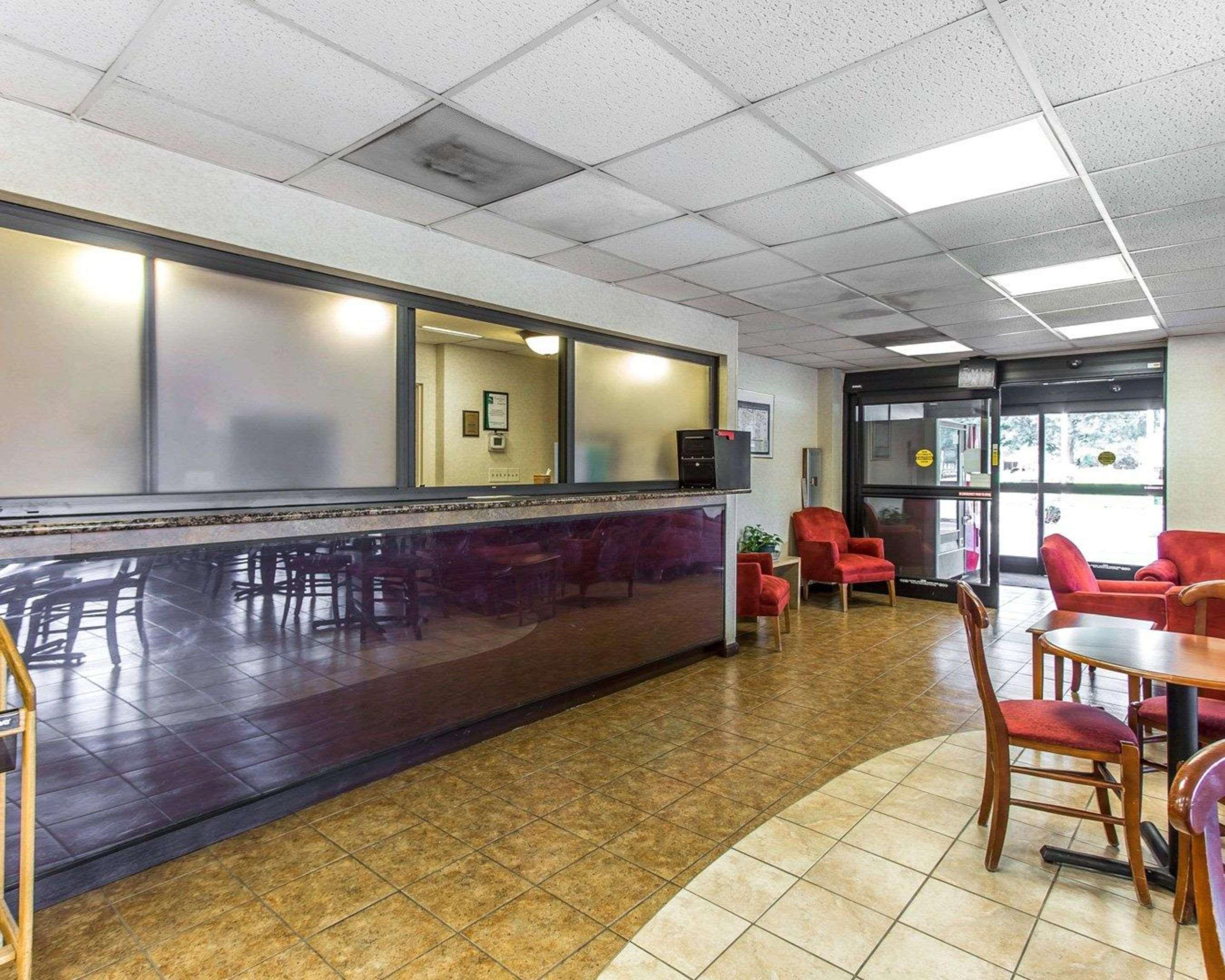 Quality Inn University Winston-Salem Zewnętrze zdjęcie