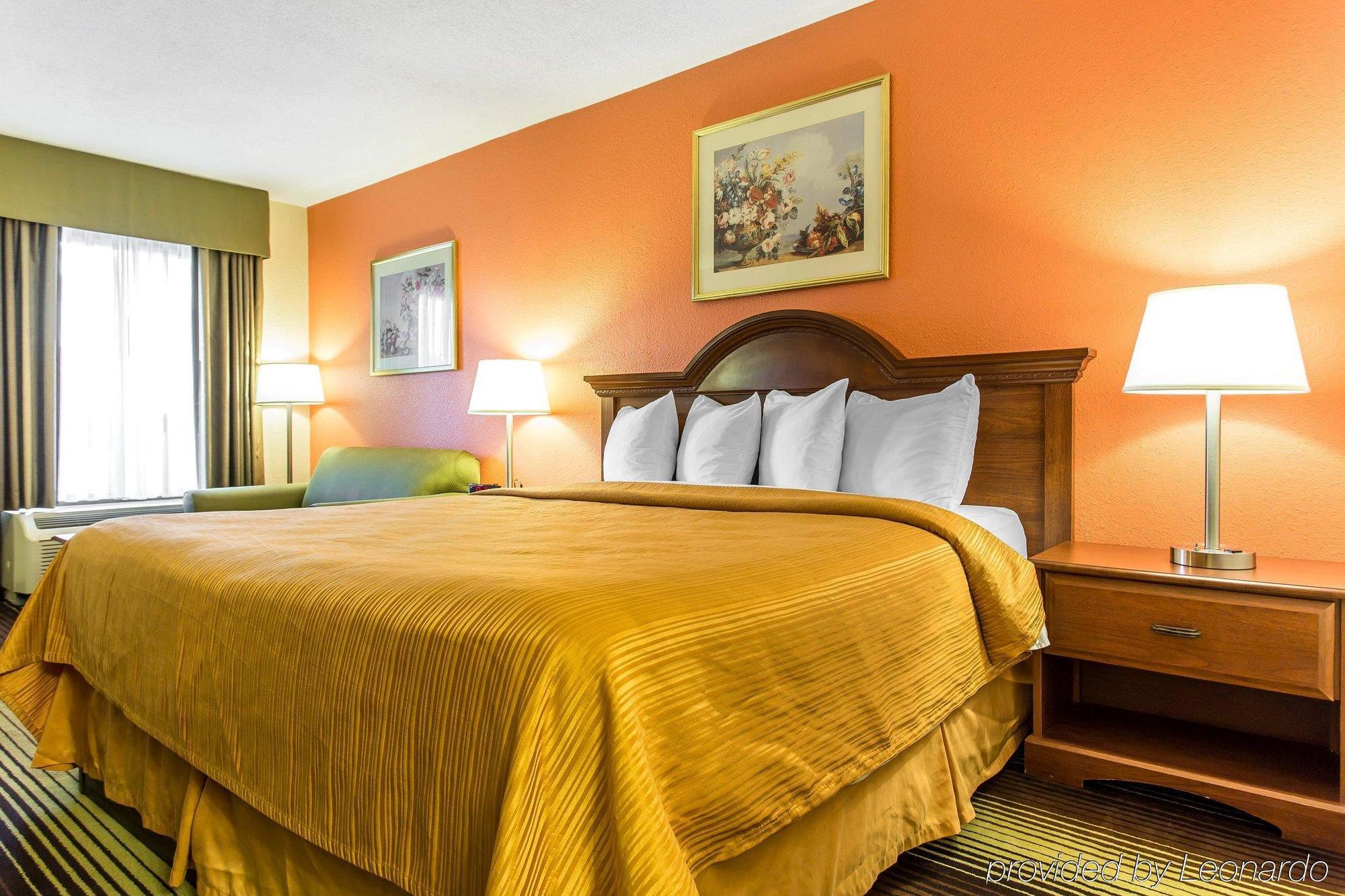 Quality Inn University Winston-Salem Zewnętrze zdjęcie