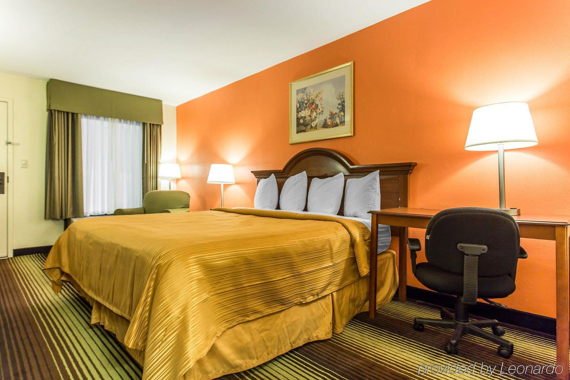Quality Inn University Winston-Salem Zewnętrze zdjęcie