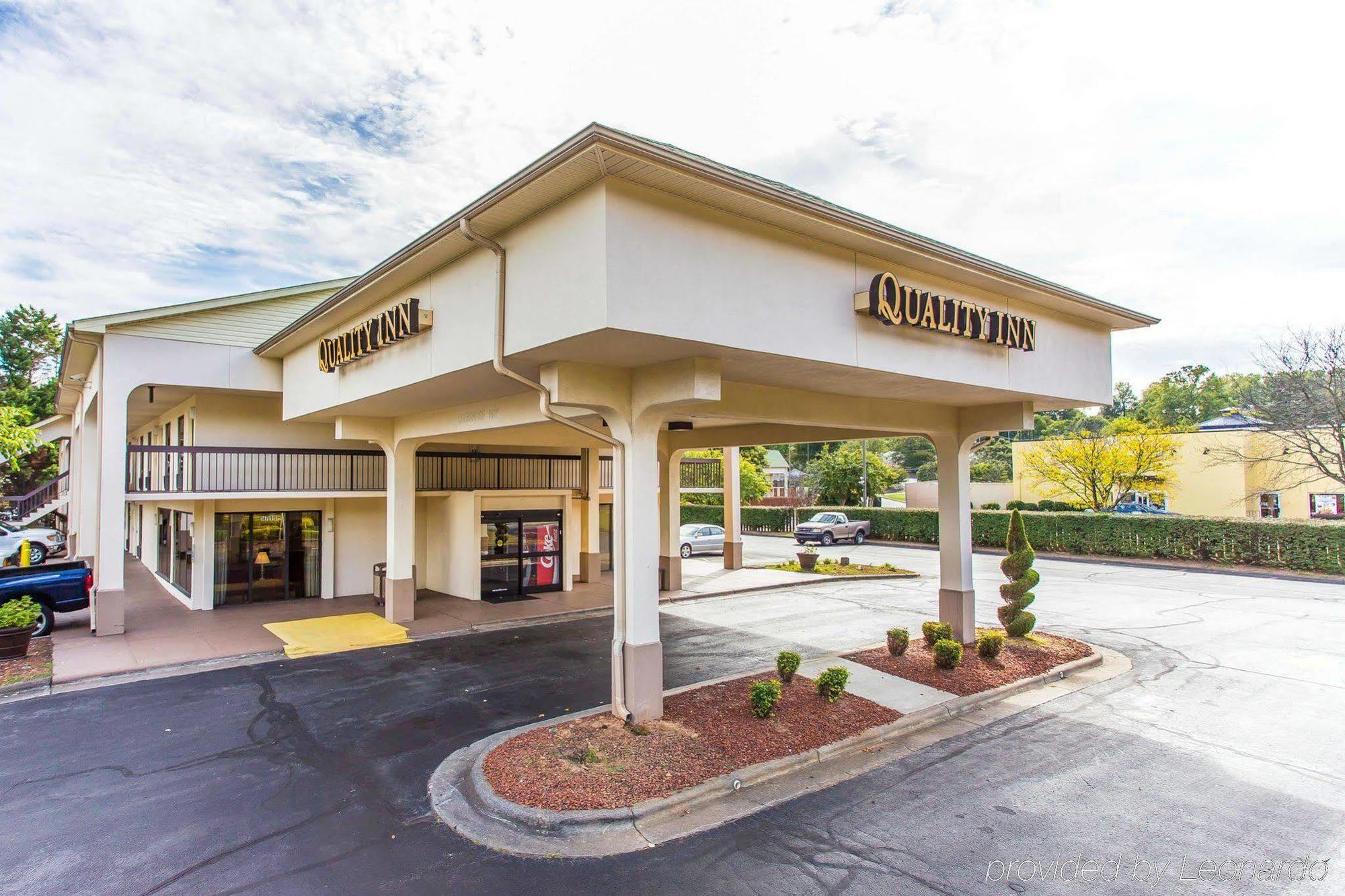 Quality Inn University Winston-Salem Zewnętrze zdjęcie