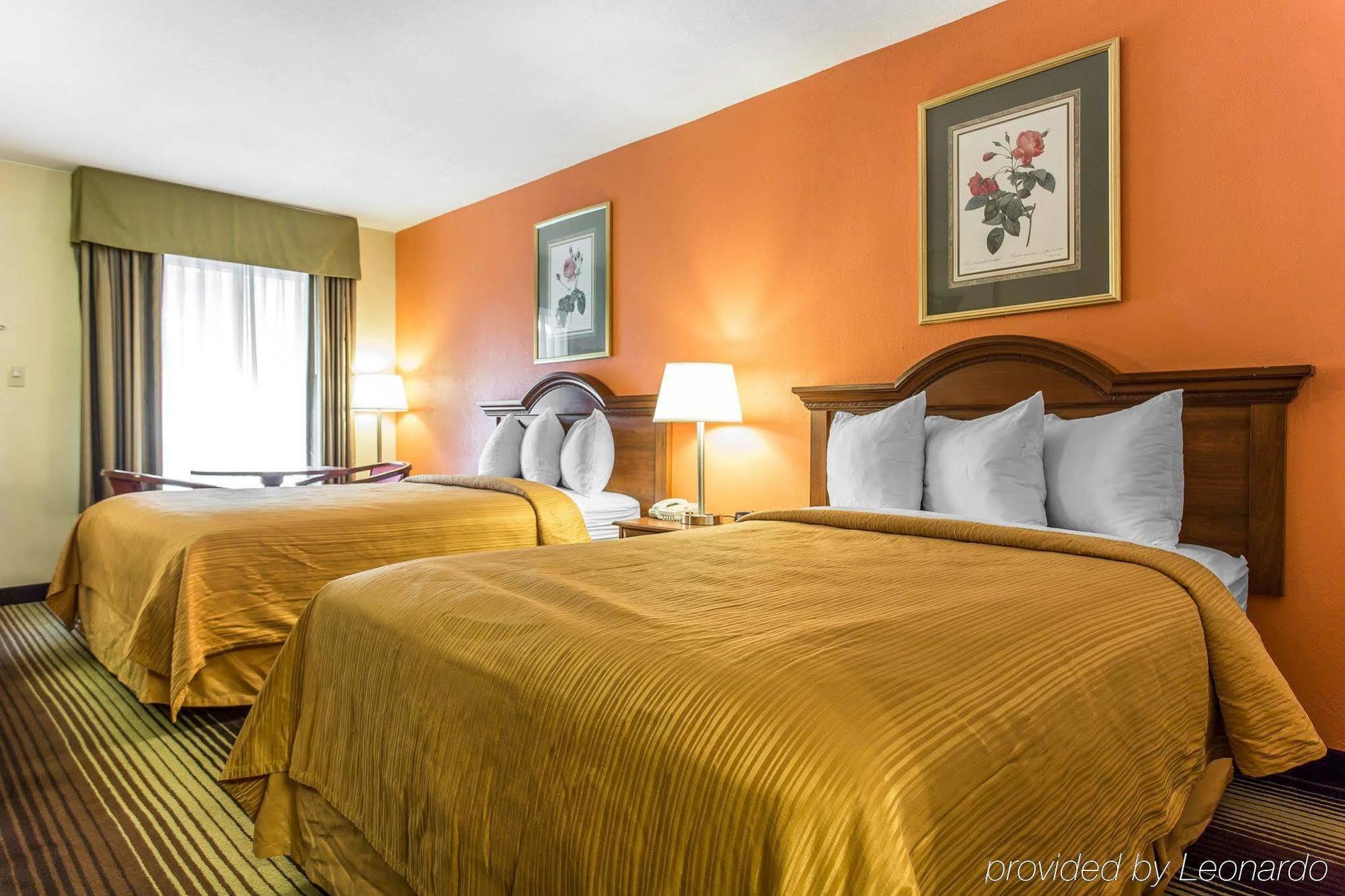 Quality Inn University Winston-Salem Zewnętrze zdjęcie