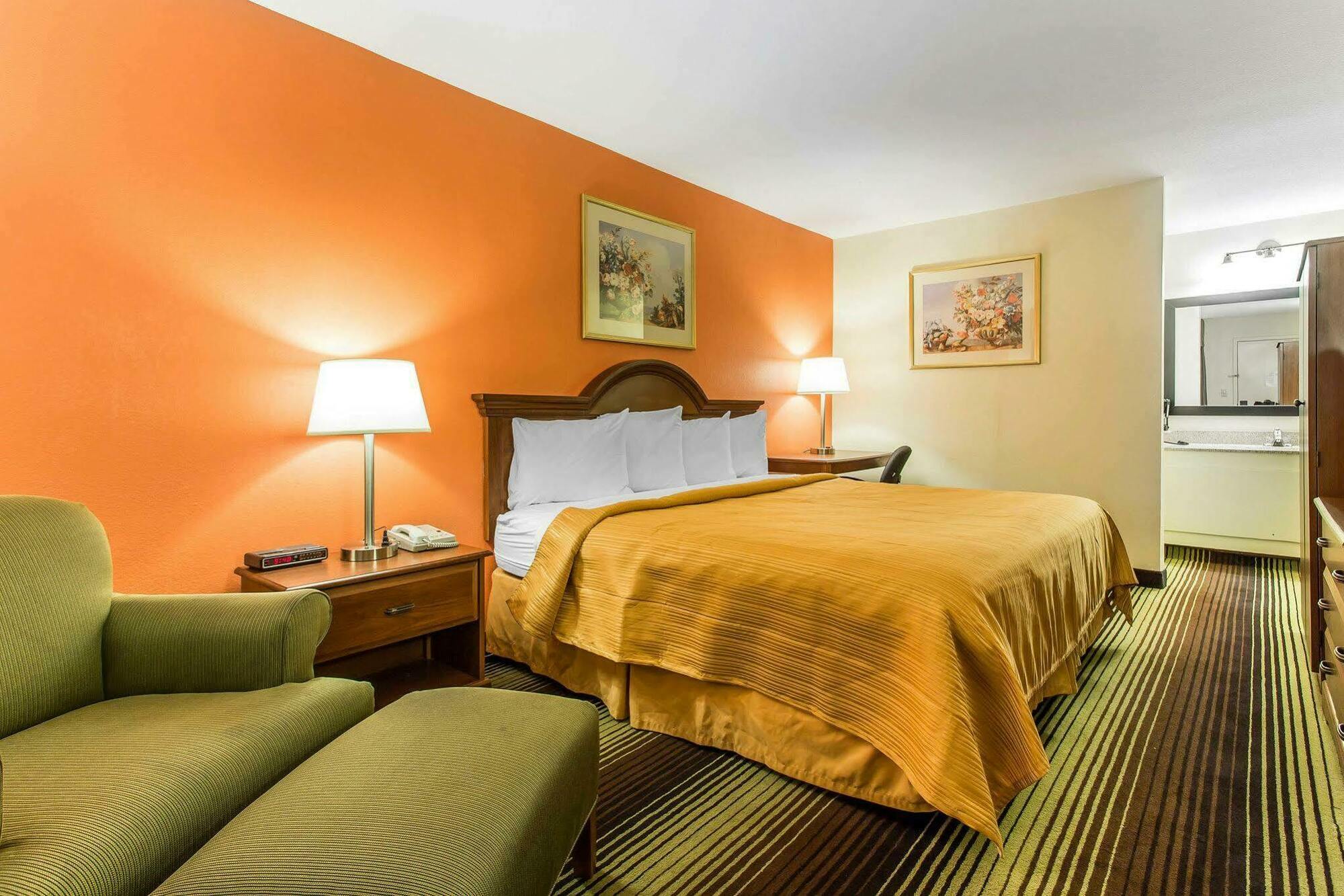 Quality Inn University Winston-Salem Zewnętrze zdjęcie